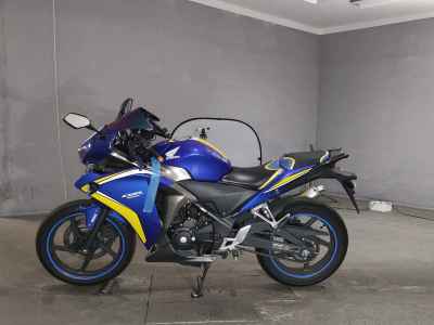 Honda CBR250R 2013