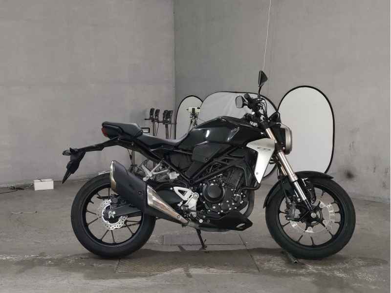 Honda CB250R 2019