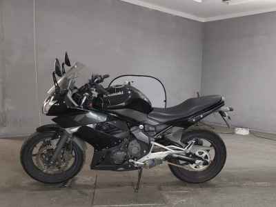 Kawasaki Ninja 400R 2011