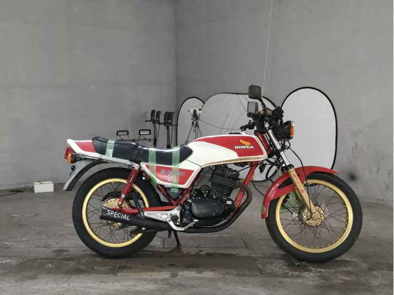 Honda CB250RS
