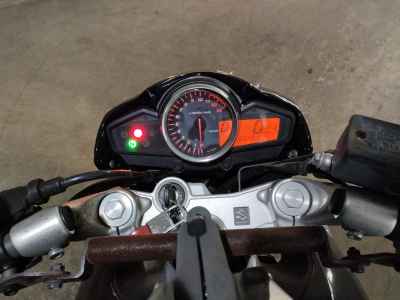Suzuki GSR250