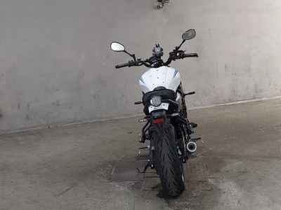 Yamaha XSR700 2024