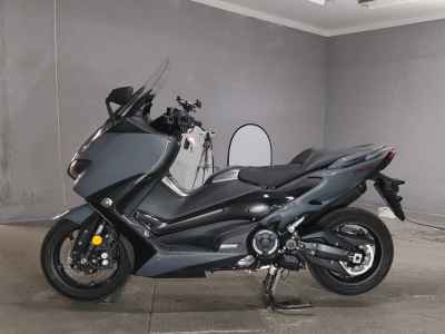 Yamaha TMAX 560 2022