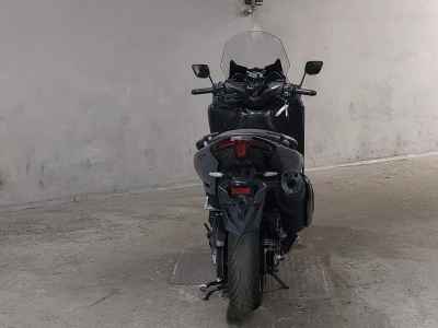 Yamaha TMAX 560 2022