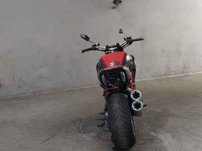 Ducati Diavel Carbon 2011