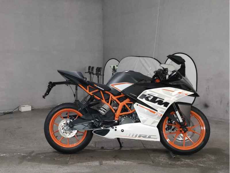 KTM RC 390 2015