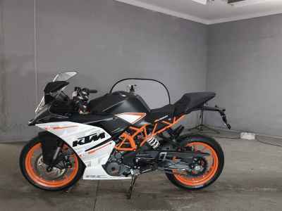 KTM RC 390 2015