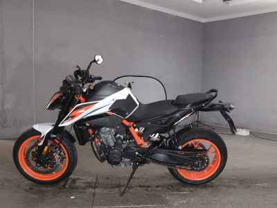 KTM 890 Duke R 2022