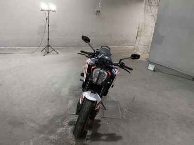 KTM 890 Duke R 2022
