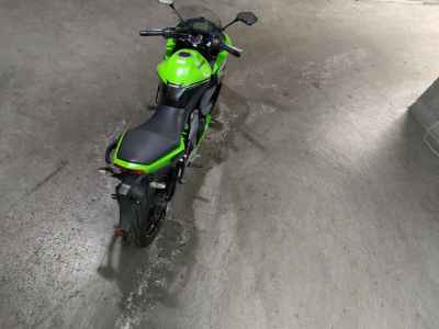 Kawasaki Ninja 400R 2012