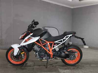 KTM 1290 Super Duke R 2018
