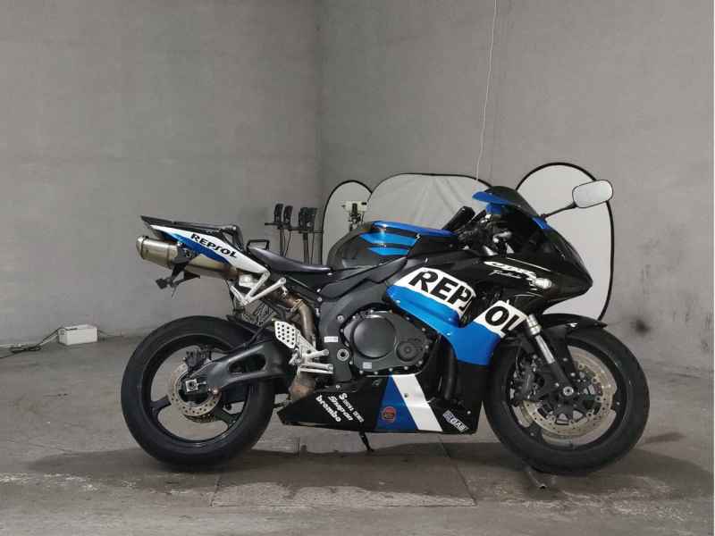 Honda CBR1000RR 2008