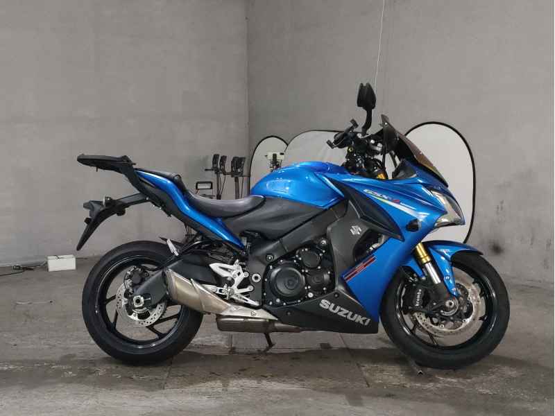 Suzuki GSX-S1000F 2016