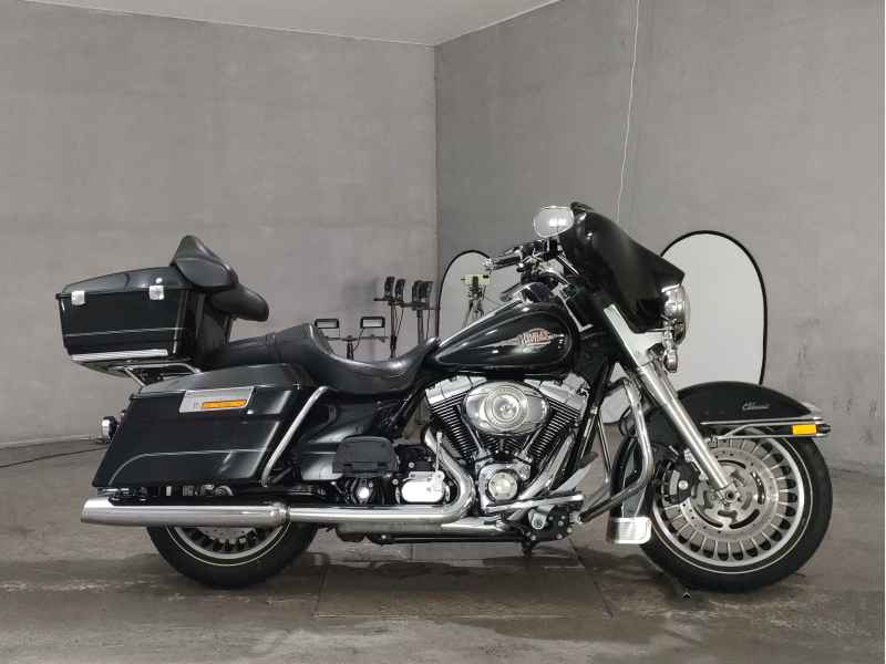 Harley-Davidson Electra Glide FLHTC1580 2009