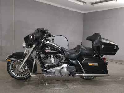 Harley-Davidson Electra Glide FLHTC1580 2009