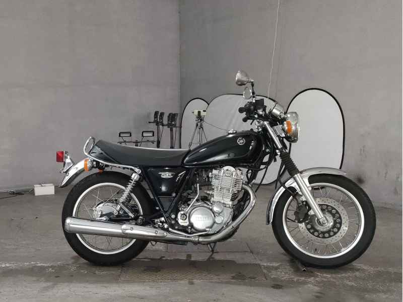Yamaha SR400 2018