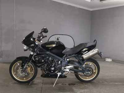Triumph Street Triple R 2011