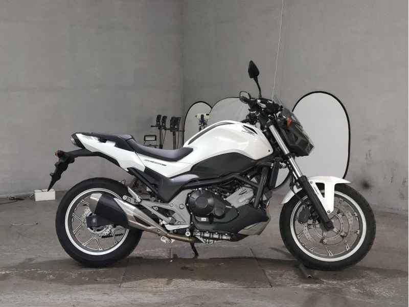 Honda NC750S 2016