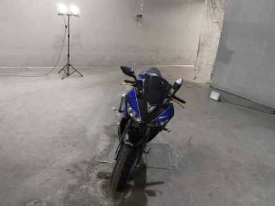 Yamaha YZF-R25 2018