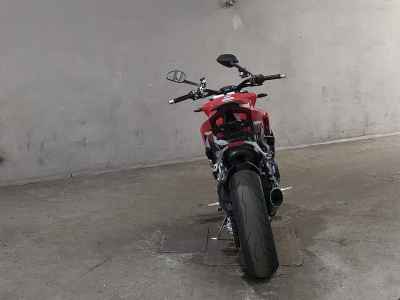 Ducati Streetfighter V2 2023