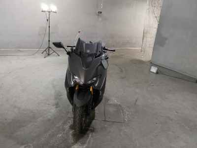Yamaha TMAX 560 2021