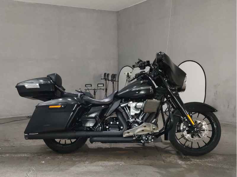Harley-Davidson Street Glide FLHXS1870 2019