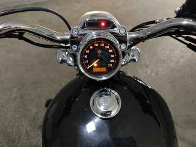 Harley-Davidson Sportster Custom XL1200C 2014