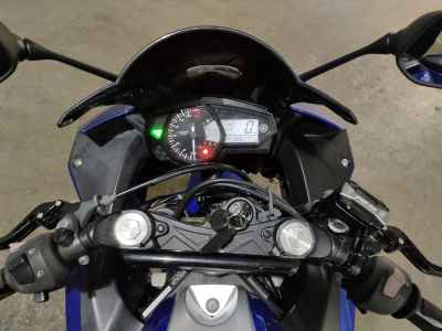 Yamaha YZF-R25 2016