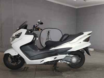 Suzuki Skywave 250S