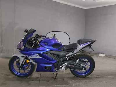 Yamaha YZF-R25 2021