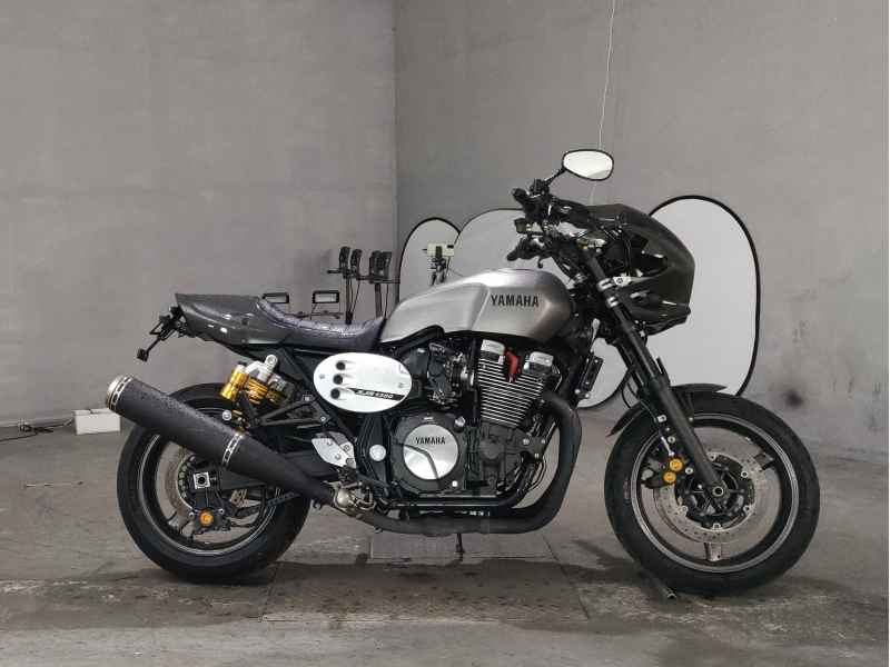 Yamaha XJR1300C 2016