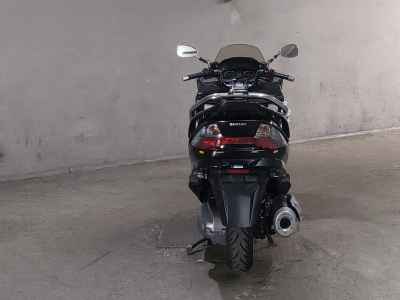 Suzuki Skywave 250S