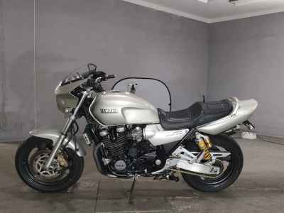 Yamaha XJR1200