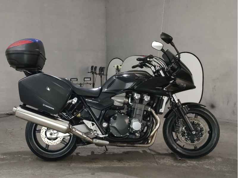 Honda CB1300 Super Boldor ST 2011