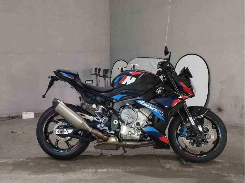BMW M1000R 2023
