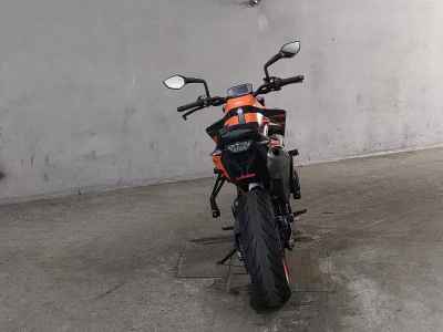 KTM 890 Duke 2023