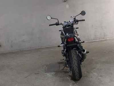 Kawasaki Z900RS 2024