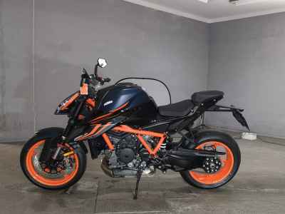 KTM 1290 Super Duke R 2023