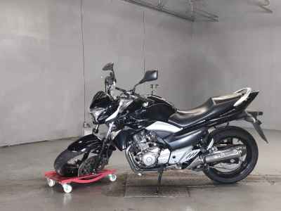 Suzuki GSR250