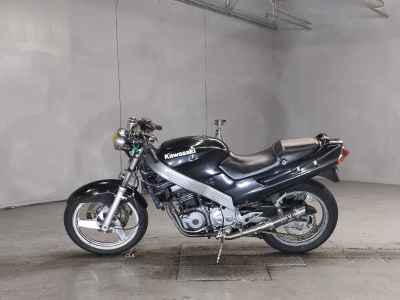 Kawasaki ZZR250