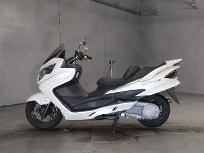 Suzuki Skywave 250S