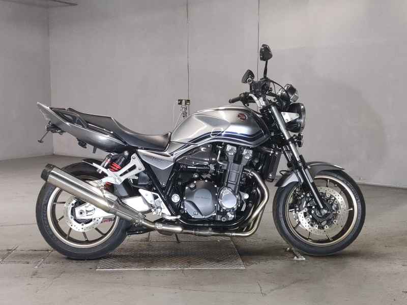 Honda CB1300SF 2018