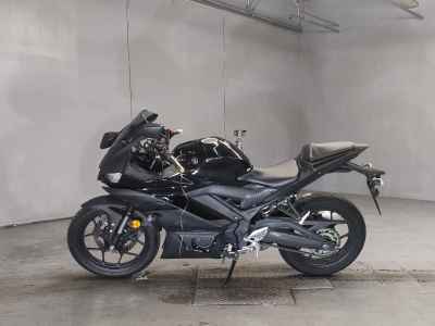 Yamaha YZF-R25 2020