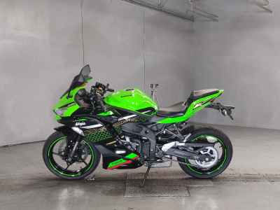 Kawasaki Ninja ZX-25R KRT Edition 2021