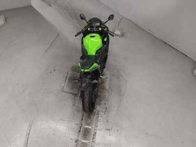 Kawasaki Ninja ZX-25R KRT Edition 2021