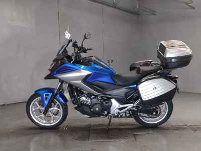Honda NC750X 2016