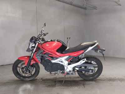 Suzuki Gladius SFV400 2010