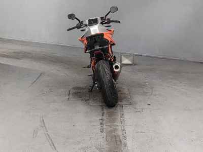 KTM 1290 Super Duke R 2022