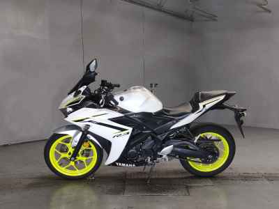 Yamaha YZF-R3 2018