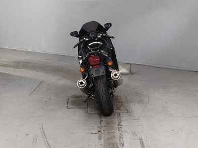 Honda CBR1100XX Blackbird 2005